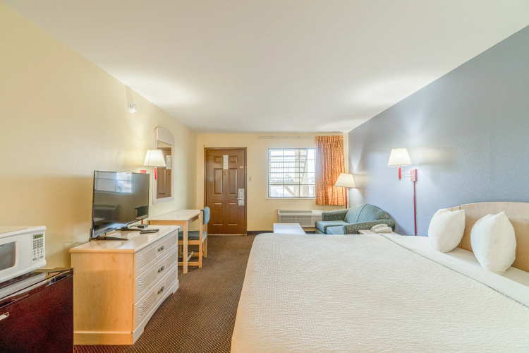 Shale inn Andrews