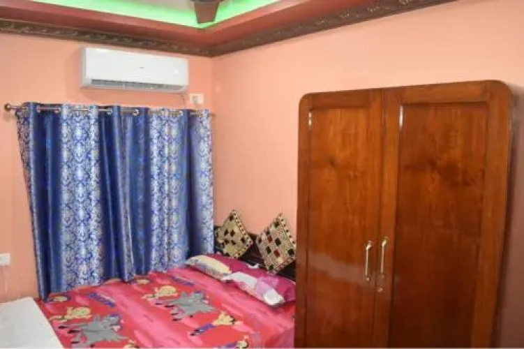 12 Homestay Apartments