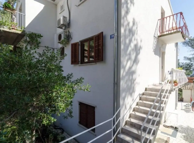 Double Cottage