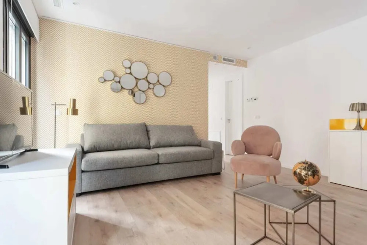 Incredible Design 2bedroom Apt, Sleeps 6 in Centro