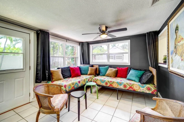2 Bedrooms Cottage