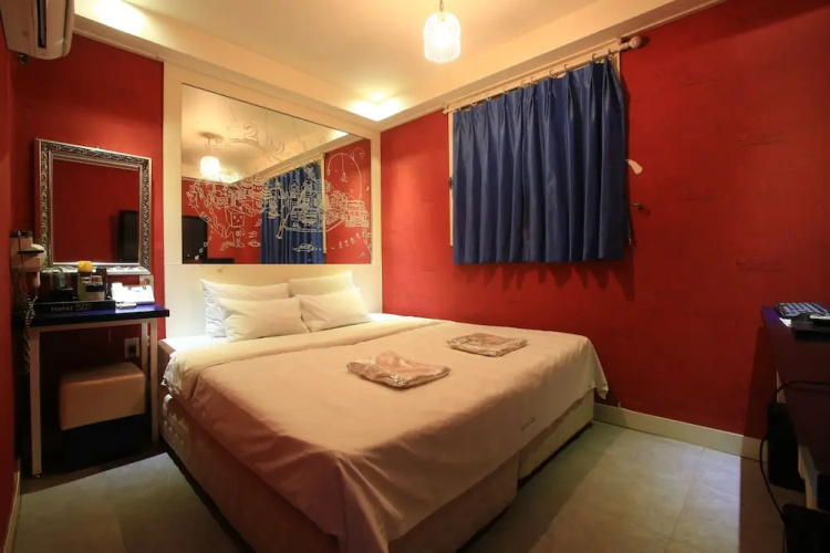 2U Motel