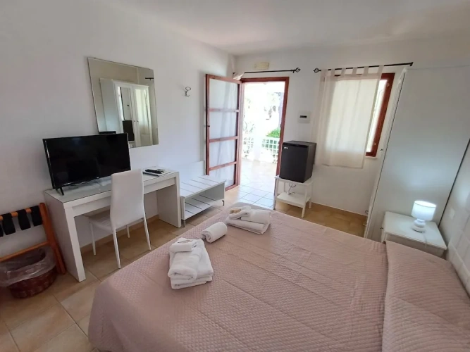 Economy Double Basement room with balcony and with sea view