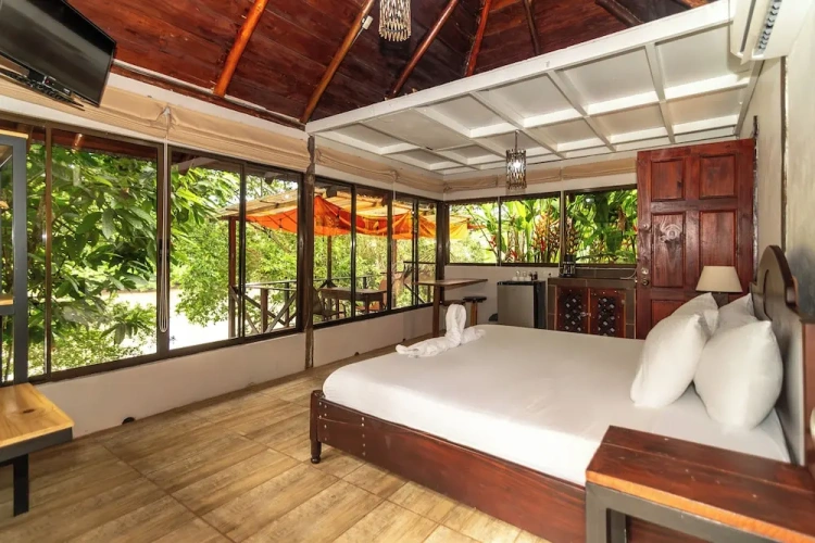 Standard room with balcony