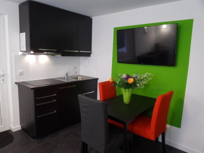 1 Bedroom Apartment