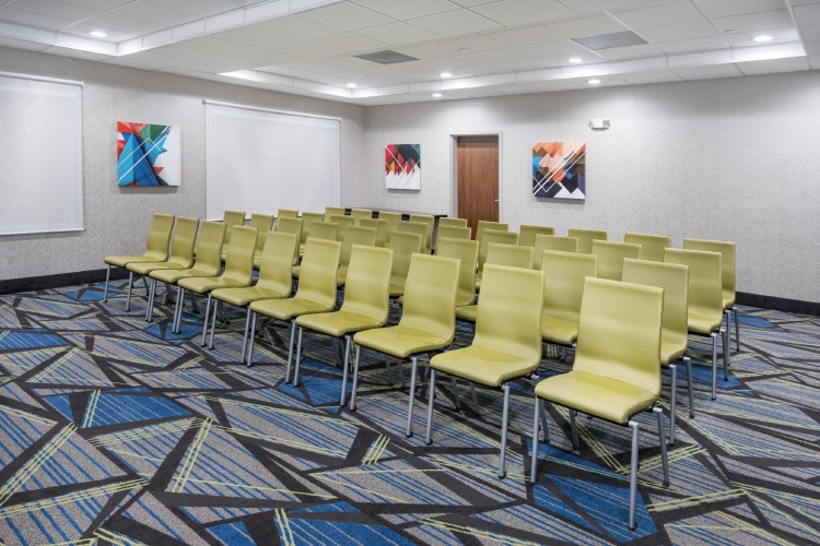 Holiday Inn Express Missouri City West photo 14