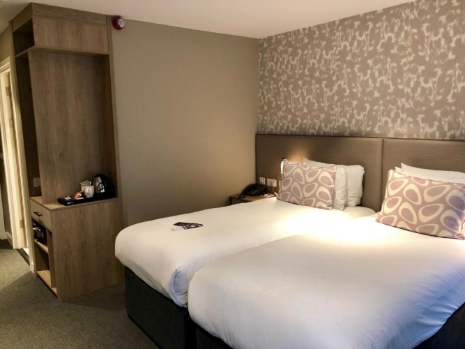 Standard Twin room