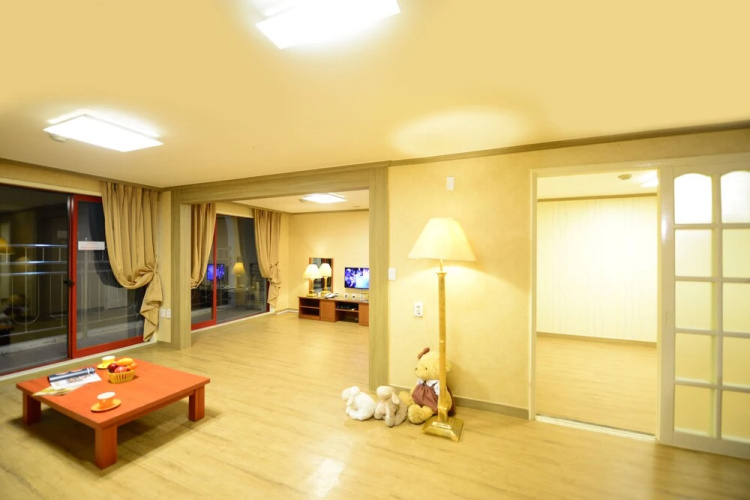 Tovis resort