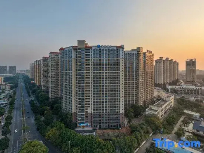 HanTing Hotel (Foshan Midea Headquarters)