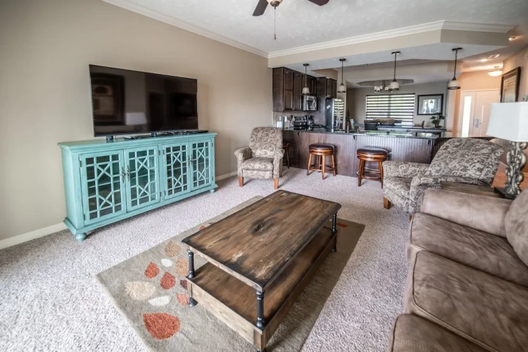 2 Bedrooms Luxury room with lake view