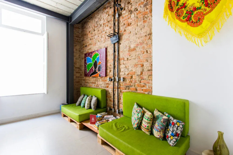 ZEN Rooms Mena Barreto