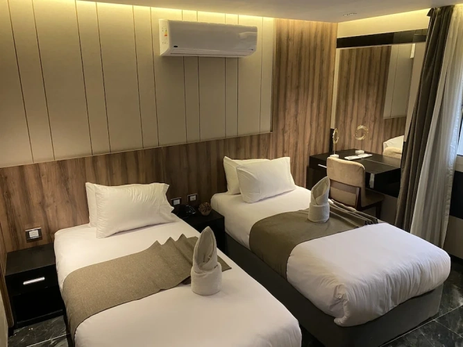 Luxury Twin room with city view