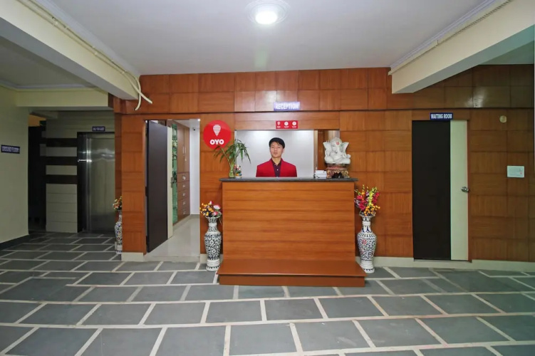OYO 8927 US Executive Suites