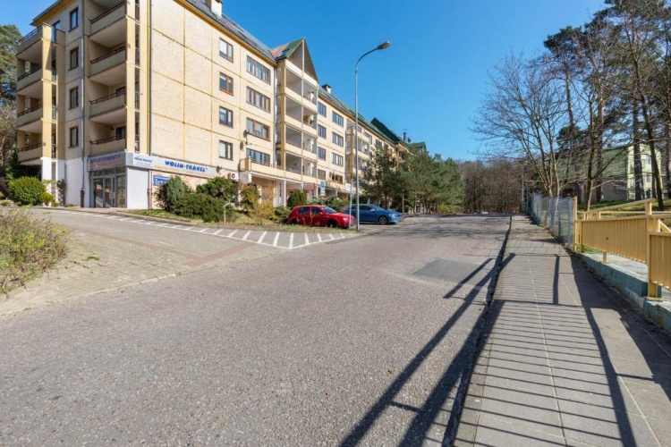 3 Bedrooms Apartment