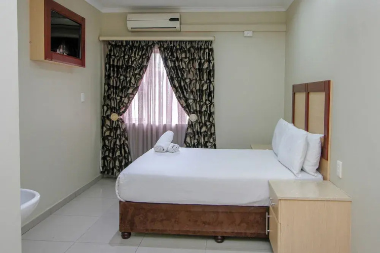 PLM Palace Lodge