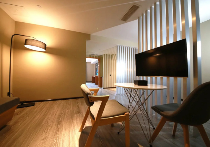 Ibis Suining Hotel