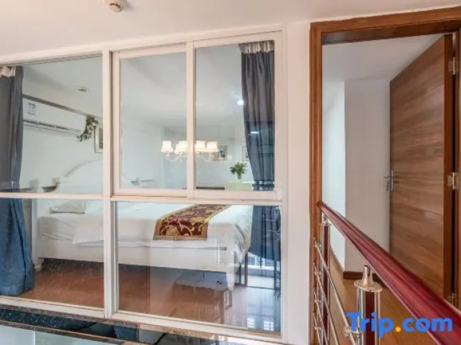2 Bedrooms Deluxe Family Duplex Suite