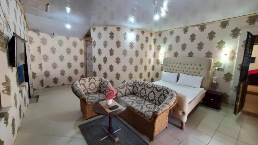Lovely 4-bed Villa Family Oriented or a Smallgroup