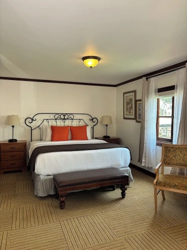 Luxury Suite