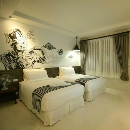 Deluxe Twin room with balcony