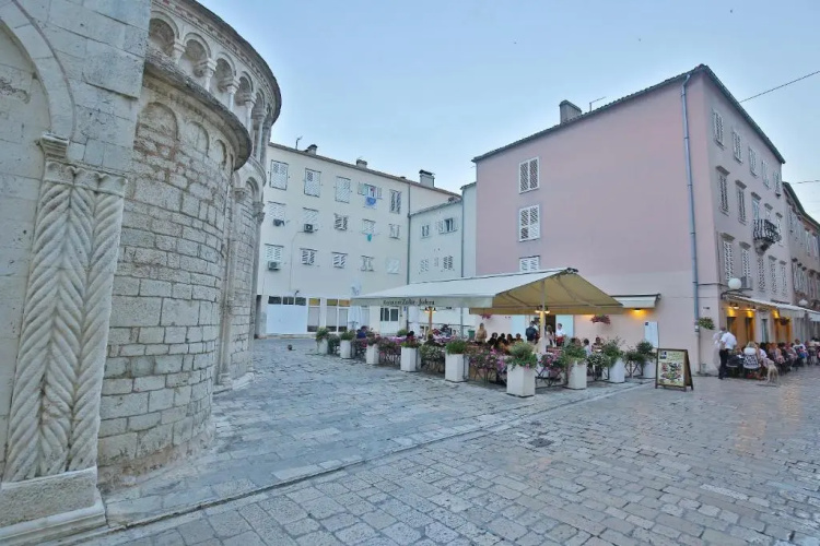 Rooms Bura i Jugo