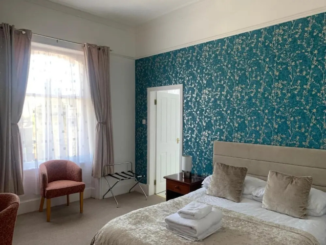 Gordon Arms Hotel