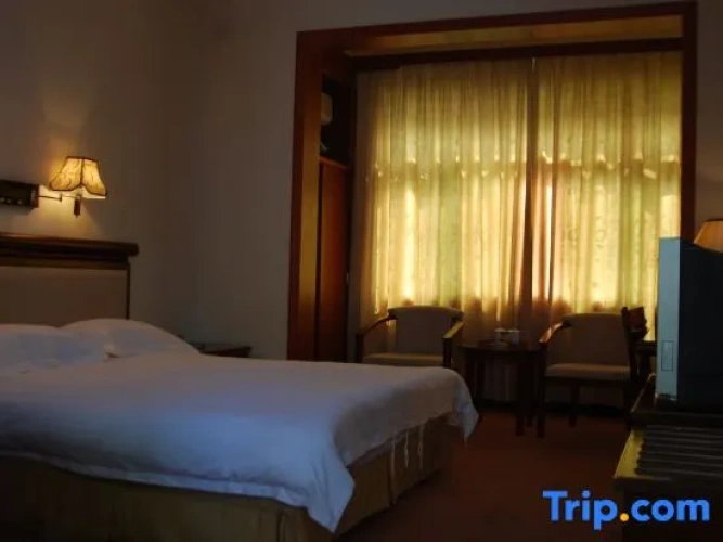 Suite with garden view
