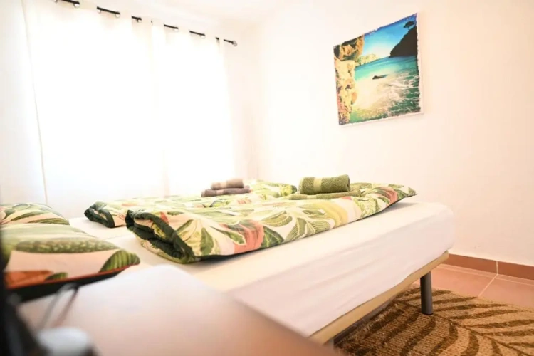 3 Bedrooms Apartment