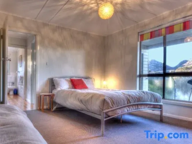 2 Bedrooms Triple Apartment oceanfront