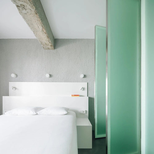 Luz Apartment by Olala Homes