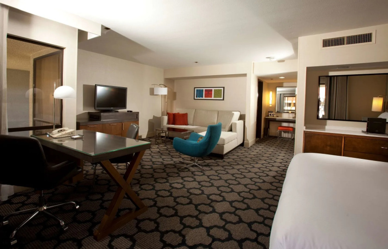 Hilton Palm Springs Resort