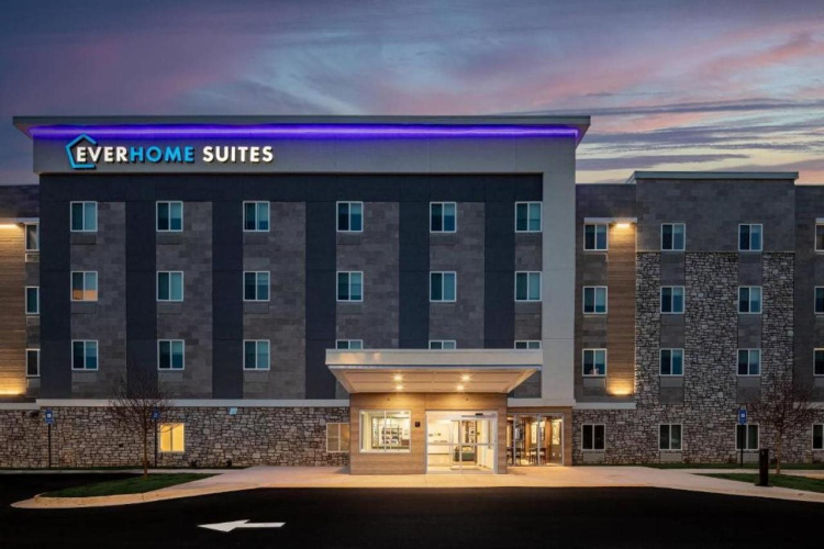 Everhome Suites Denver Airport
