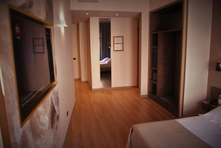 Mokinba Hotels KingOver view