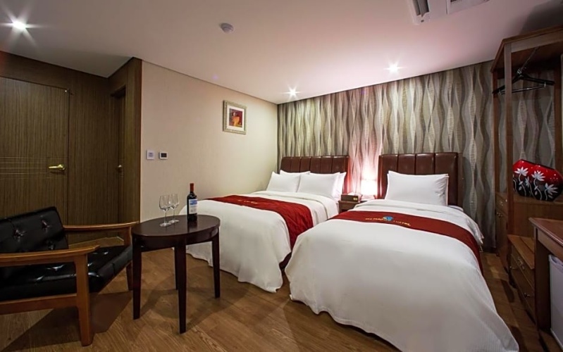 Deluxe Twin room with view