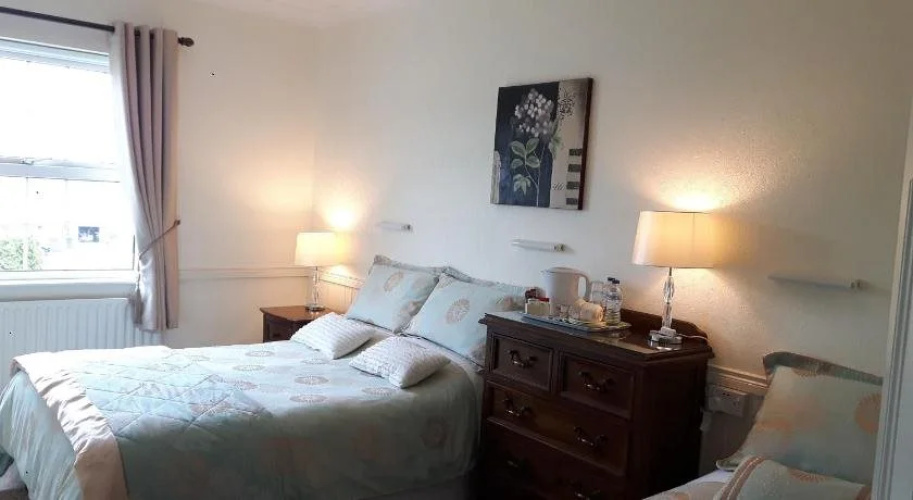 Shannonside House Bed and Breakfast
