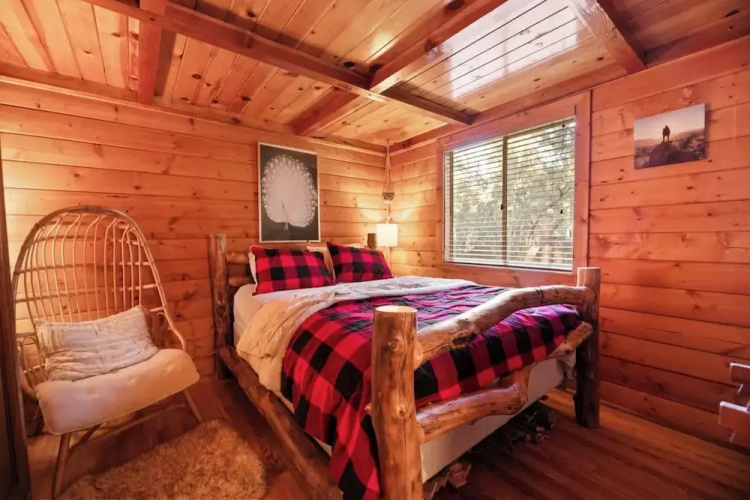 Charming Mountain Getaway