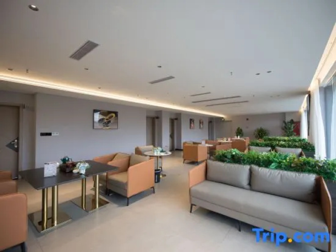 Yuntian Hotel