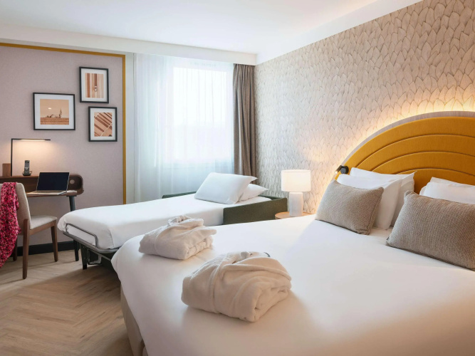 Mercure Chartres Est