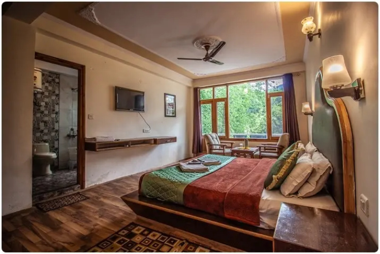 Divine Paradise Manali