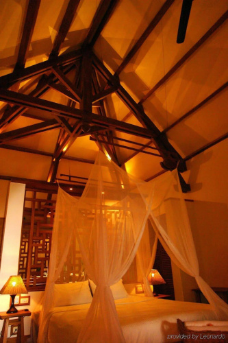 AMATAO Tropical Residence