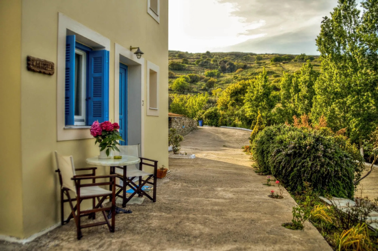 Mainades Maisonettes and Studios
