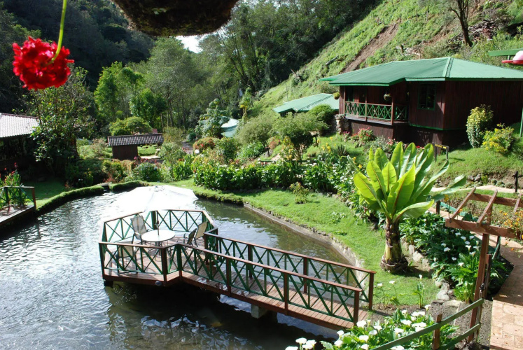 Trogon Lodge