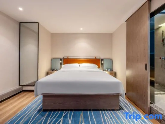 1 Bedroom Luxury Suite