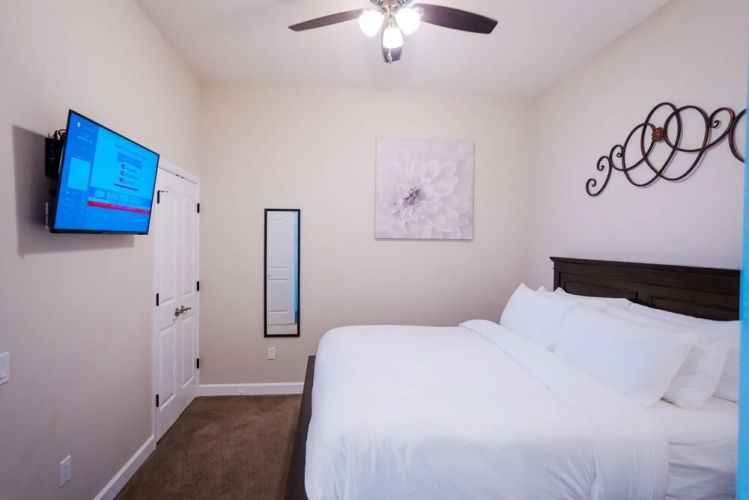 2 Bedroom Lake View Villa- 305