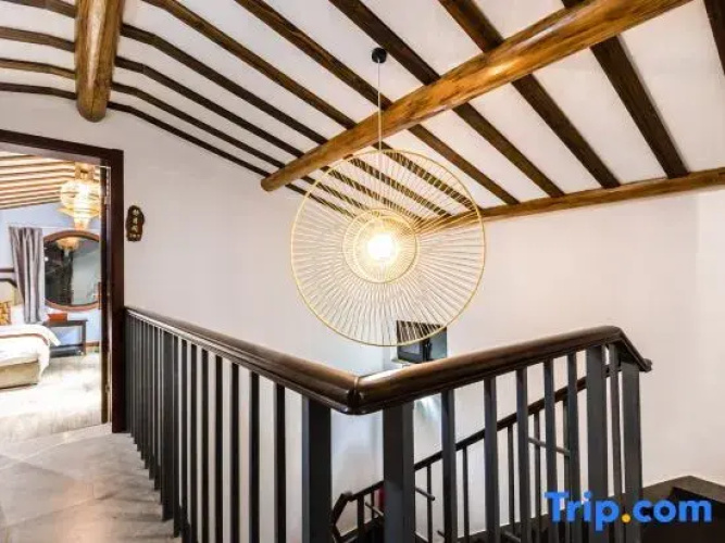 Shanghai shenzhuang B & B