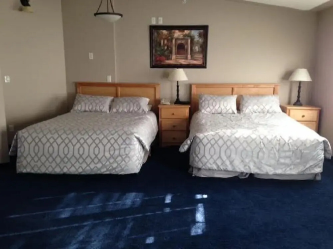 Misty Mountain Inn and Suites