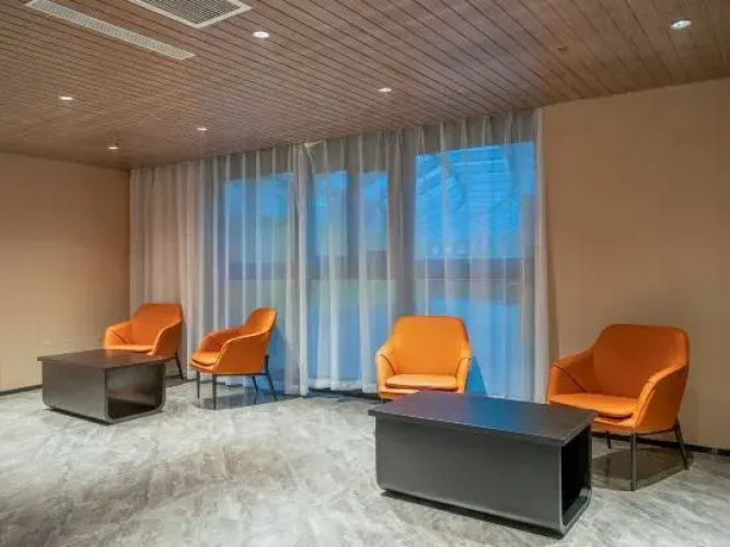 Ibis Styles Hotel (Turpan North Station Square)