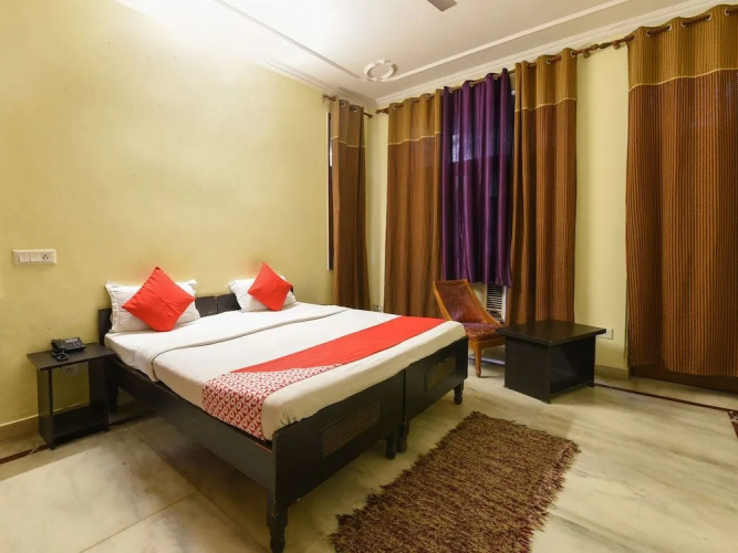Rose View By OYO Rooms