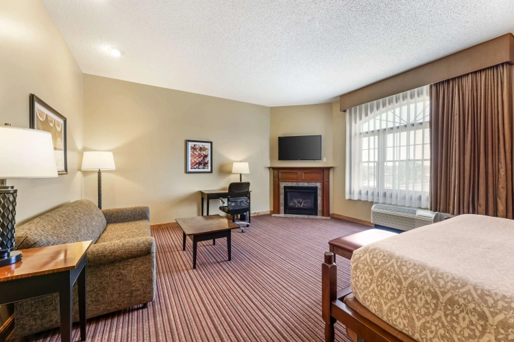 Quadruple Suite
