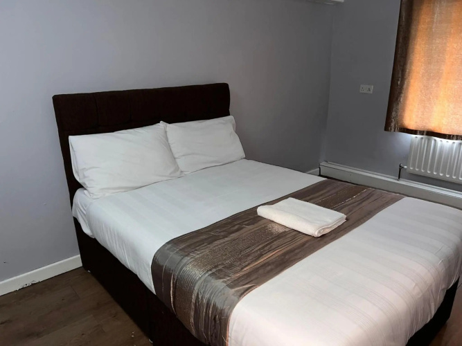 Assheton Arms Hotel